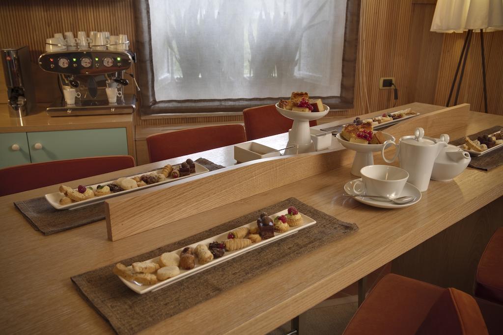 San Leucio Resort Caserta Bagian luar foto